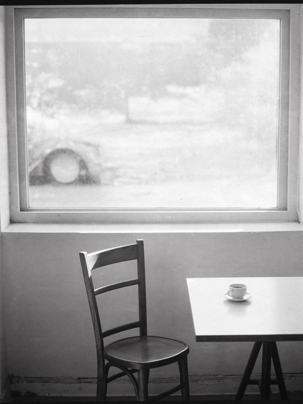 A local café — the kind of business Fluxa writes reports for